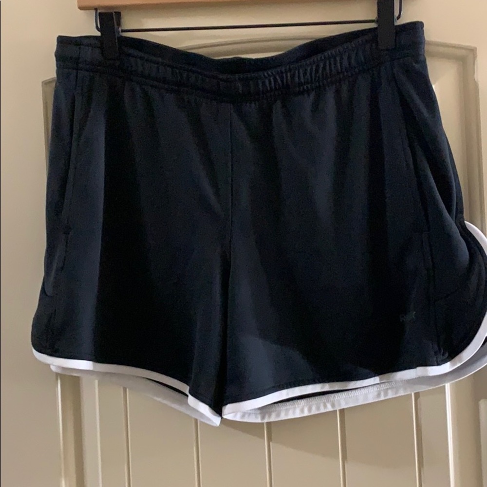 Reebox women’s shorts-medium